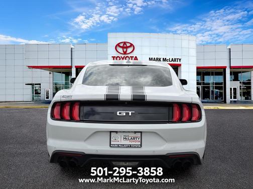 Oxford White 2022 Ford Mustang GT Premium