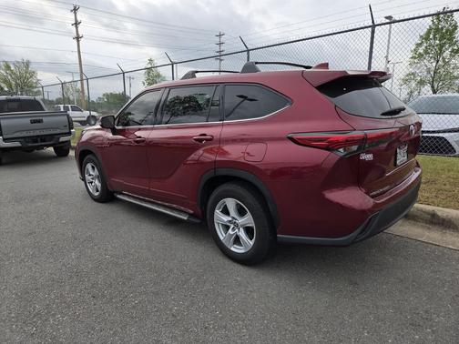 Ruby Flare Pearl 2021 Toyota Highlander LE