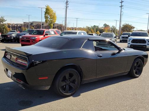 2023 Dodge Challenger SXT