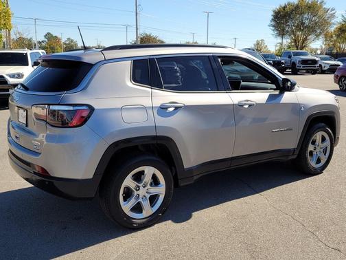 2023 Jeep Compass Latitude