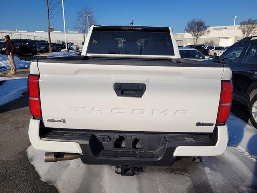 2025 Toyota Tacoma SR5