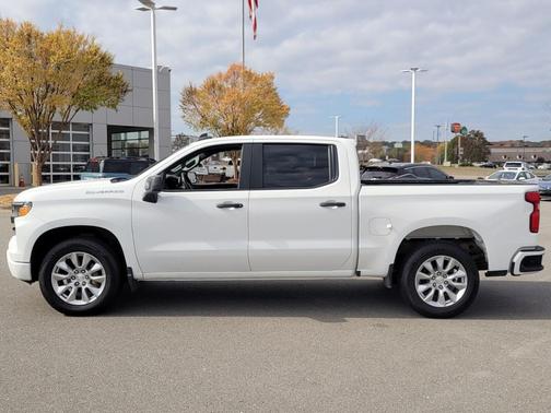 2022 Chevrolet Silverado 1500 Custom