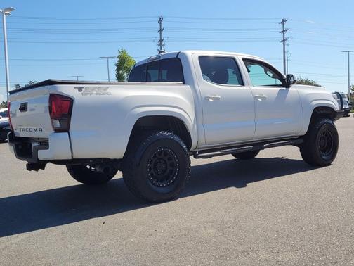 2020 Toyota Tacoma SR