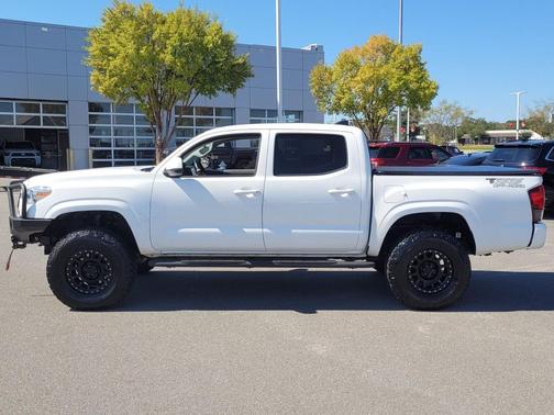 2020 Toyota Tacoma SR