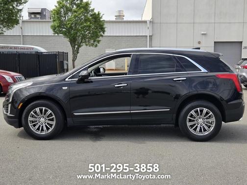 Stellar Black Metallic 2019 Cadillac XT5 Luxury