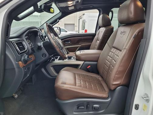 2021 Nissan Titan Platinum Reserve