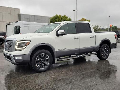 2021 Nissan Titan Platinum Reserve