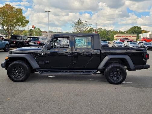 2020 Jeep Gladiator Sport