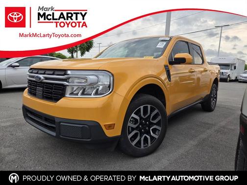Cyber Orange Tricoat Metallic 2022 Ford Maverick Lariat