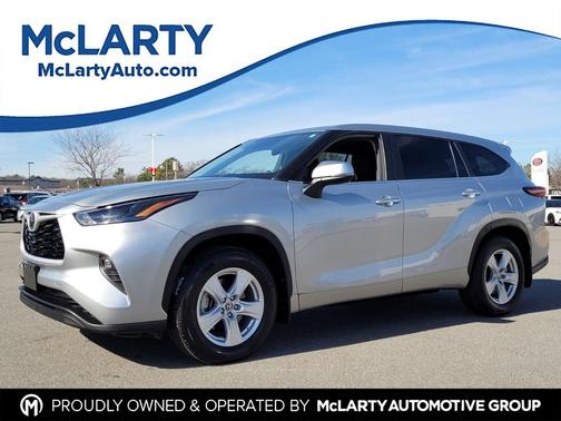 2024 Toyota Highlander LE