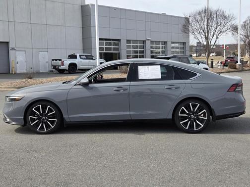 2023 Honda Accord Hybrid Touring