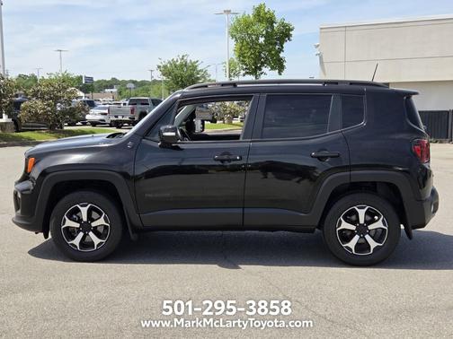 Black Clearcoat 2019 Jeep Renegade Latitude