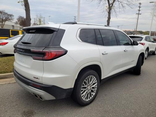 2025 GMC Acadia Denali