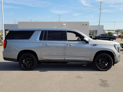 2025 GMC Yukon XL 4WD Elevation