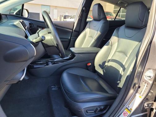 2019 Toyota Prius XLE