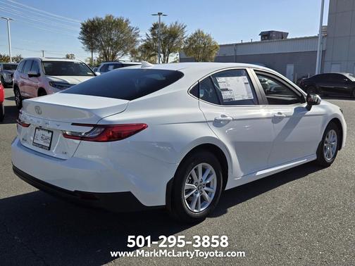 Ice 2026 Toyota Camry LE