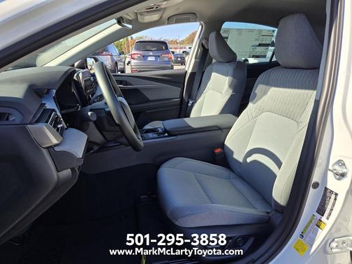 Ice 2026 Toyota Camry LE