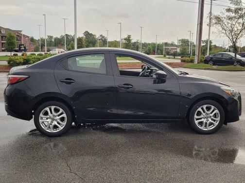 2018 Toyota Yaris iA Base