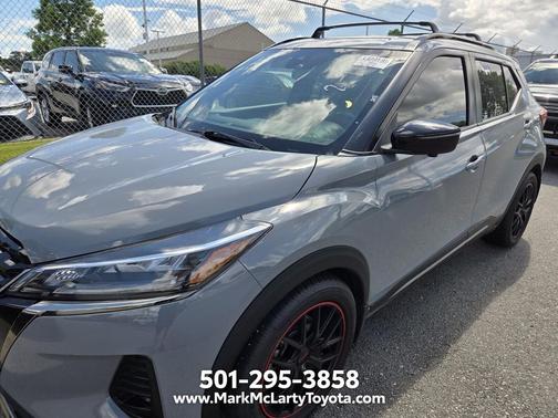 Boulder Gray Pearl 2021 Nissan Kicks SR