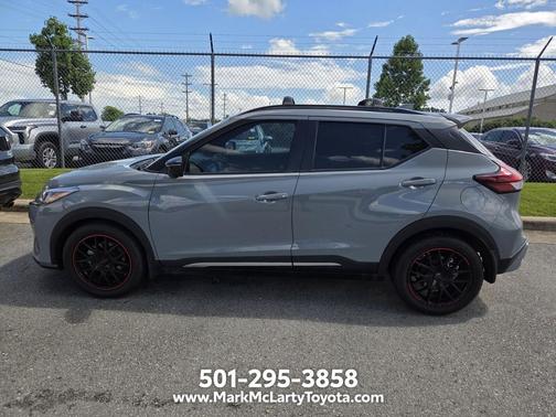 Boulder Gray Pearl 2021 Nissan Kicks SR