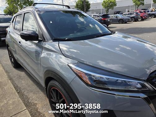 Boulder Gray Pearl 2021 Nissan Kicks SR