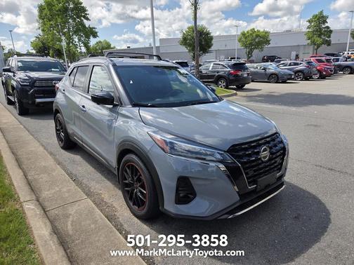 Boulder Gray Pearl 2021 Nissan Kicks SR