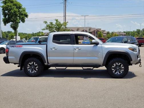 2018 Toyota Tacoma TRD Sport