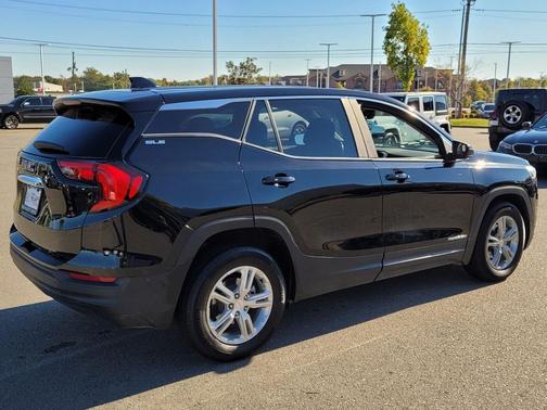 2021 GMC Terrain SLE