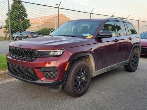 2025 Jeep Grand Cherokee Altitude