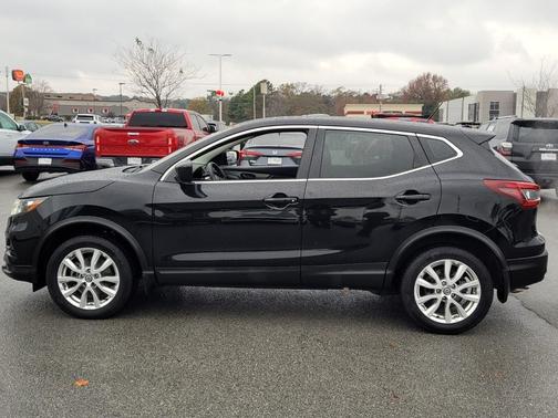 2020 Nissan Rogue Sport S