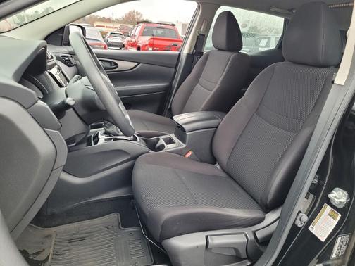 2020 Nissan Rogue Sport S