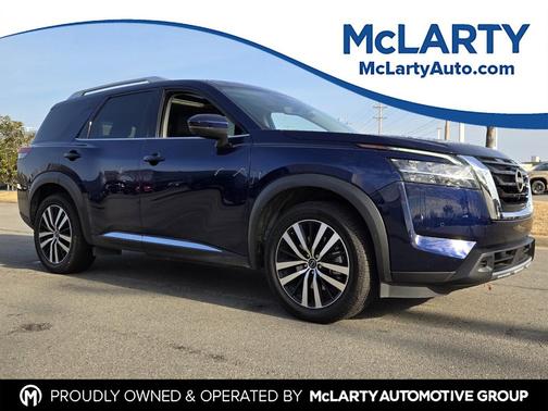 2023 Nissan Pathfinder Platinum 4WD