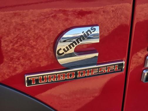 2018 RAM 2500 Tradesman Crew Cab 4x4 6'4' Box