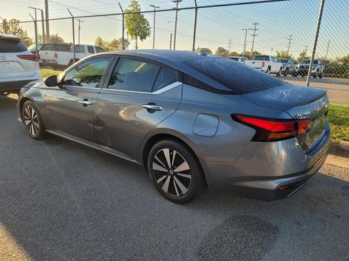 2021 Nissan Altima 2.5 SV