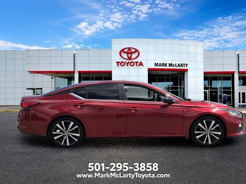 Scarlet Ember Tintcoat 2020 Nissan Altima SR FWD