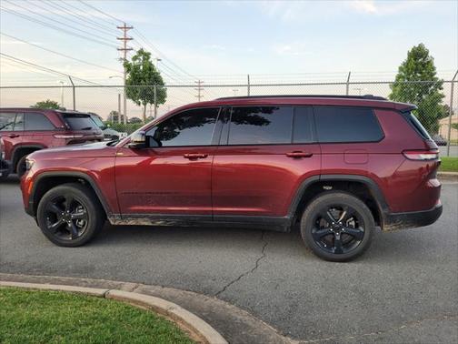 2022 Jeep Grand Cherokee L Altitude