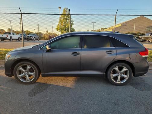 2014 Toyota Venza LE