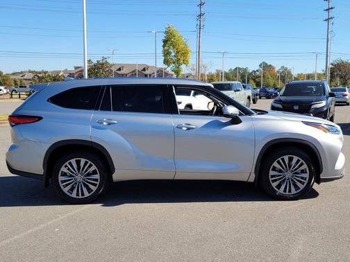 2020 Toyota Highlander Platinum
