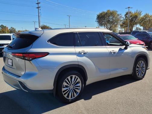 2020 Toyota Highlander Platinum