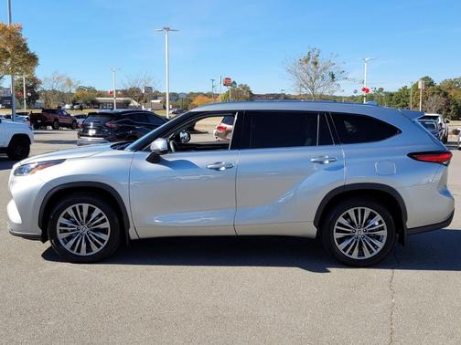 2020 Toyota Highlander Platinum