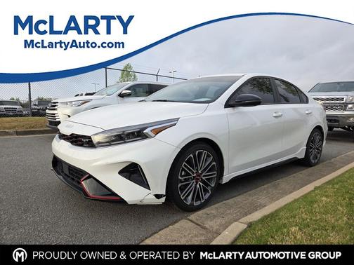 Snow White Pearl 2023 Kia Forte GT