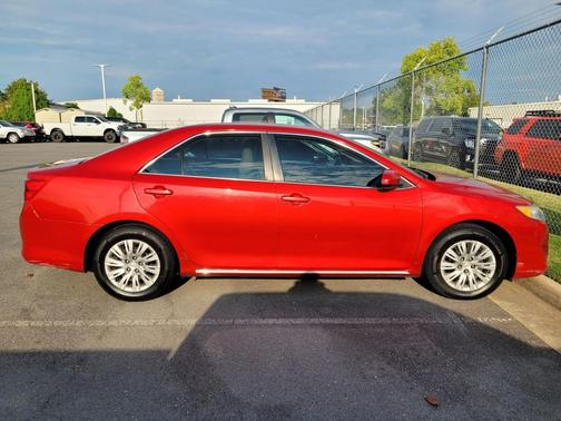 2013 Toyota Camry LE