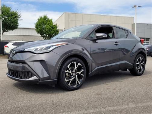 2022 Toyota C-HR XLE