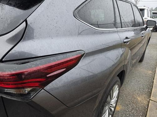 2024 Toyota Highlander Platinum