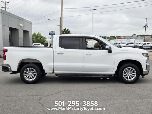 Summit White 2019 Chevrolet Silverado 1500 LT