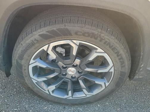 2025 GMC Terrain AWD Elevation