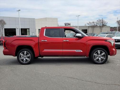 2024 Toyota Tundra Hybrid Capstone