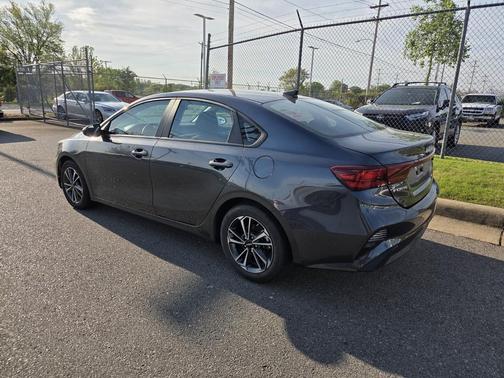 Gravity Gray 2024 Kia Forte LXS