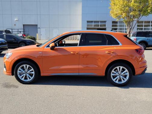 2024 Audi Q3 Premium 45 TFSI S line quattro Tiptronic
