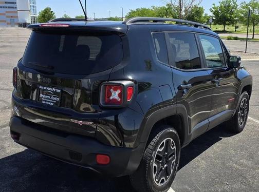 2017 Jeep Renegade Trailhawk